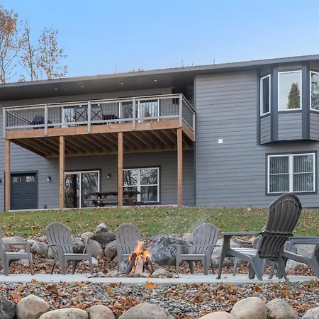 Boy Lake Lodge